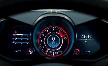 Aston Martin V12 Vantage 15