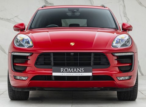 Porsche Macan GTS 4