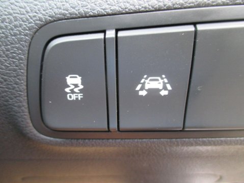 Hyundai TUCSON 2.0 CRDi SE Nav 4WD Euro 6 5dr 45