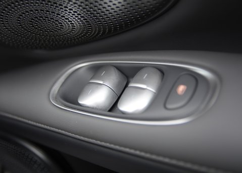 MG IM6 100kWh LAUNCH EDITION AWD 23