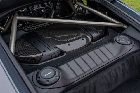 Porsche 718 GT4 RS 36