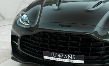 Aston Martin DBX 707 24