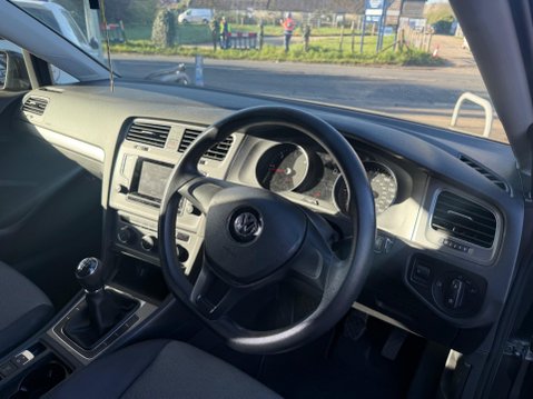 Volkswagen Golf 1.6 TDI BlueMotion Tech S Euro 5 (s/s) 5dr 13