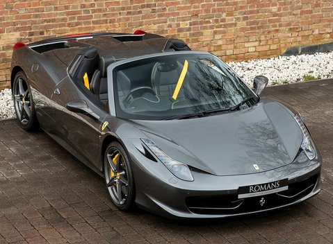 Ferrari 458 Spider 8