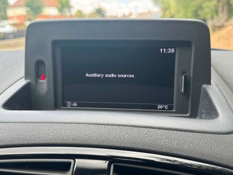 Renault Clio 1.1 Clio Dynamique TomTom 16v 5dr 41