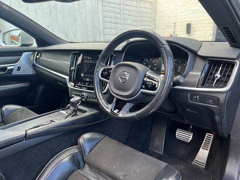 Volvo V90 2.0 D5 PowerPulse R-Design Pro Estate 5dr Diesel Auto AWD Euro 6 (235 ps) 11