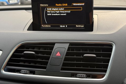 Audi Q3 TDI QUATTRO S LINE PLUS -AUTOMATIC -PAN ROOF -REAR CAMERA -HIGH BEAM ASSIST 50