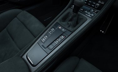 Porsche 718 SPYDER RS 25