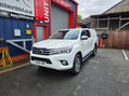 Toyota Hilux INVINCIBLE 4WD D-4D DCB AUTO 1