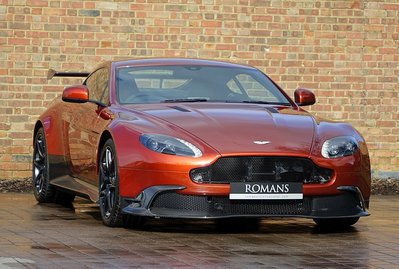 Aston Martin Vantage GT8 