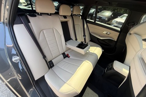 BMW 3 Series 330E M SPORT -PAN ROOF -M PRO PACK -OYSTER LEATHER -ONE OWNER -FBMWSH 18