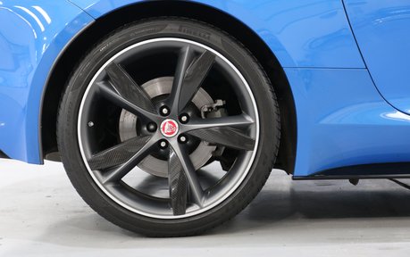 Jaguar F-Type V6 R-Dynamic - Pan Roof, Exhaust and Great History 22