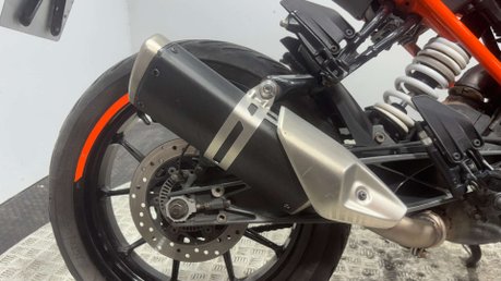 KTM Duke 2020 ONLY 10K RUNNING PROJECT BIKE SPARES OR REPAIR 125CC 21