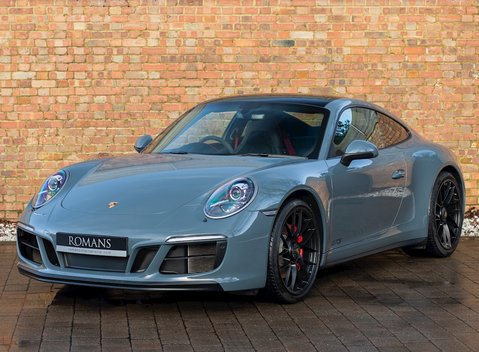 Porsche 911 (991.2) Carrera 4 GTS 6