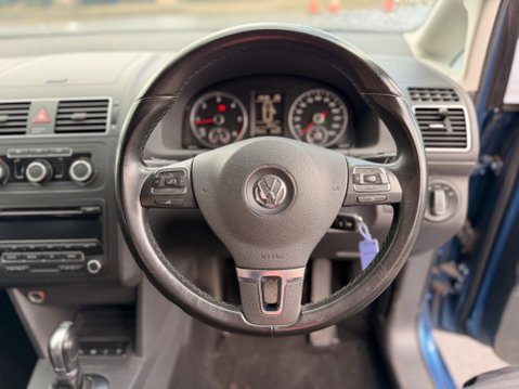 Volkswagen Touran 1.6 TDI BlueMotion Tech SE DSG Euro 5 (s/s) 5dr 22