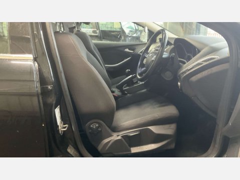 Ford Focus 1.6 Titanium Hatchback 5dr Petrol Manual Euro 5 (125 ps) 10