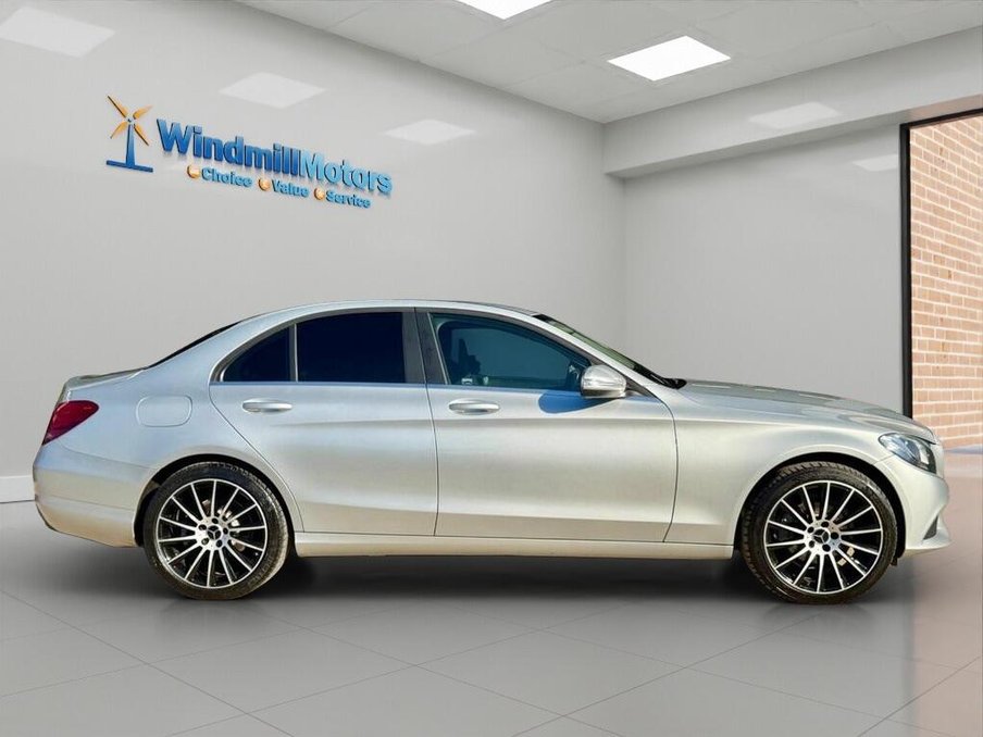2015 Mercedes-Benz C Class — image 3