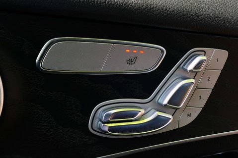 Mercedes-Benz GLC 2.0 GLC 300 AMG Line Premium+ D 4Matic Auto 4WD 5dr 29