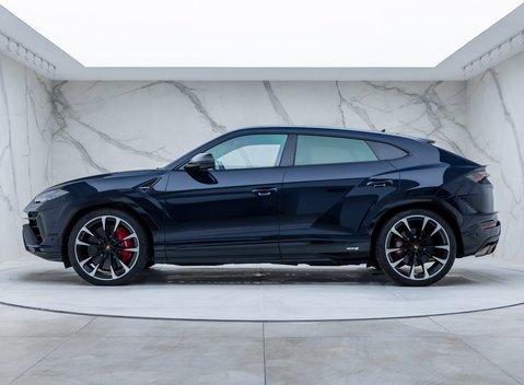 Lamborghini Urus S 5