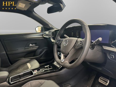 Vauxhall Mokka Electric 54kWh Ultimate SUV 5dr Electric Auto (Long Range) (156 ps) Air Con - Blueto 12