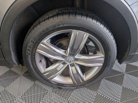 Volkswagen Tiguan Allspace 2.0 TDI SEL DSG Euro 6 (s/s) 5dr 30