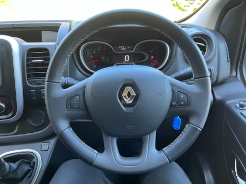 Renault Trafic 2.0 dCi ENERGY 28 Sport SWB Standard Roof Euro 6 (s/s) 5dr 16