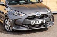 Toyota Yaris ICON FHEV 10