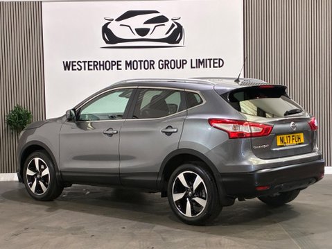 Nissan Qashqai 1.2 DIG-T N-Connecta 2WD Euro 6 (s/s) 5dr 17