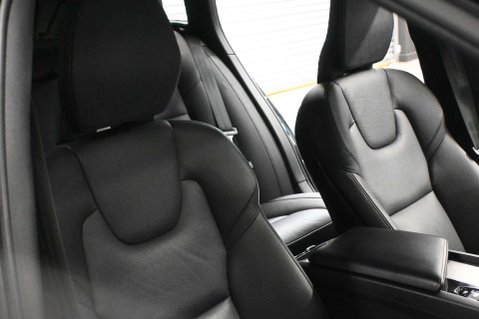 Volvo V60 2.0 V60 + B4 MHEV Auto 5dr 43