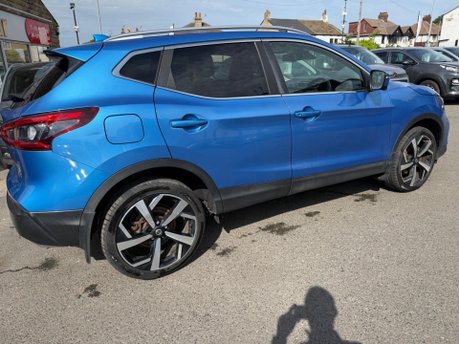 Nissan Qashqai DIG-T TEKNA 18