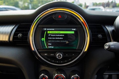 Mini Hatch COOPER EXCLUSIVE 24