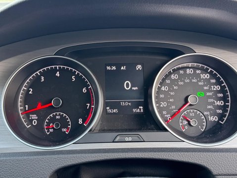 Volkswagen Golf 1.4 TSI BlueMotion Tech Match DSG Euro 5 (s/s) 5dr 31