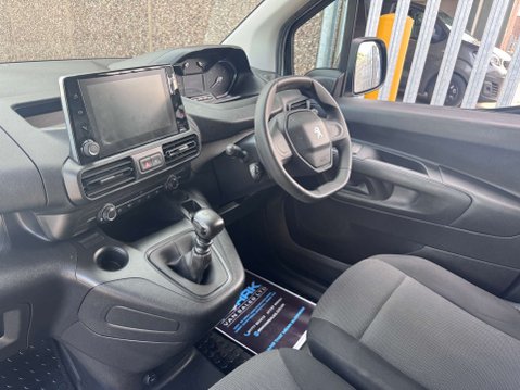 Peugeot Partner 1.5 BlueHDi 950 Professional Premium + Long Panel Van 6dr Diesel Manual LWB 9