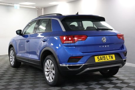 Volkswagen T-Roc SE TDI 10