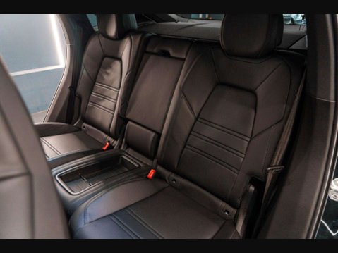 Porsche Cayenne 3.0 V6 E-Hybrid 25.9kWh Black Edition Coupe 5dr Petrol Plug-in Hybrid Tiptr 30