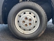 Peugeot Boxer 333 L1 H1 120 ps BlueHdi Professional - Sat Nav & Air Con 30