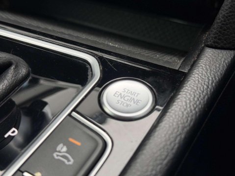 Volkswagen Passat 1.4 TSI 13kWh GTE DSG Euro 6 (s/s) 4dr 40