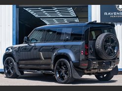 Land Rover Defender 3.0 Defender X-Dynamic HSE D MHEV Auto 4WD 5dr 2