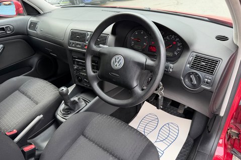 Volkswagen Golf MATCH TDI - ONE OWNER - 18 SERVICE STAMPS!  CAMBELT CHANGED 3 TIMES! 14