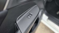 Honda Jazz 1.3 i-VTEC SE Hatchback 5dr Petrol CVT Euro 6 (s/s) (102 ps) 54