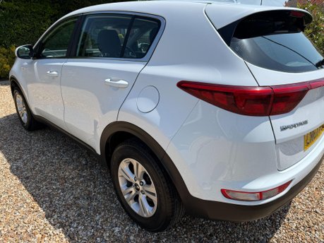Kia Sportage 1.6 GDi 1 Euro 6 (s/s) 5dr 10