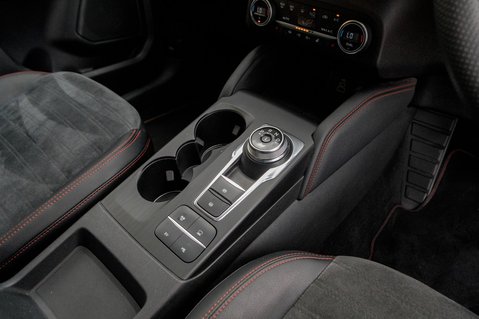 Ford Kuga ST-LINE X EDITION 36