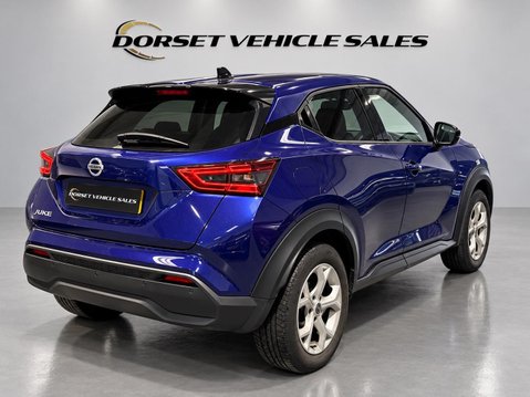 Nissan Juke 1.0 DIG-T N-Connecta Euro 6 (s/s) 5dr 4
