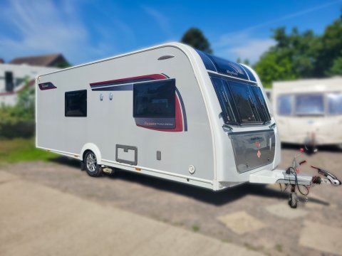 Elddis Affinity  530 Sussex Premier Edition Mayfield 4