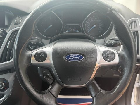 Ford Focus 1.6 TDCi Titanium Navigator Hatchback 5dr Diesel Manual Euro 5 (s/s) (115 p 11