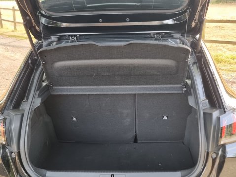 Peugeot 208 PURETECH ALLURE S/S 30