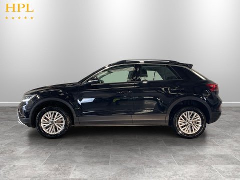 Volkswagen T-Roc 1.5 TSI Life SUV 5dr Petrol DSG Euro 6 (s/s) (150 ps) 4