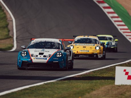 Octane Finance maintains early season success at Brands Hatch