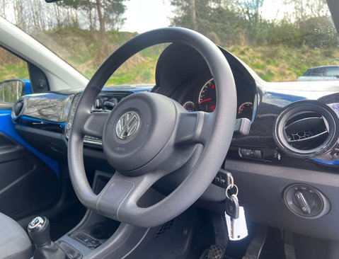 Volkswagen Up 1.0 Move Up 5dr 15
