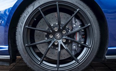 Ferrari 812 Superfast 10